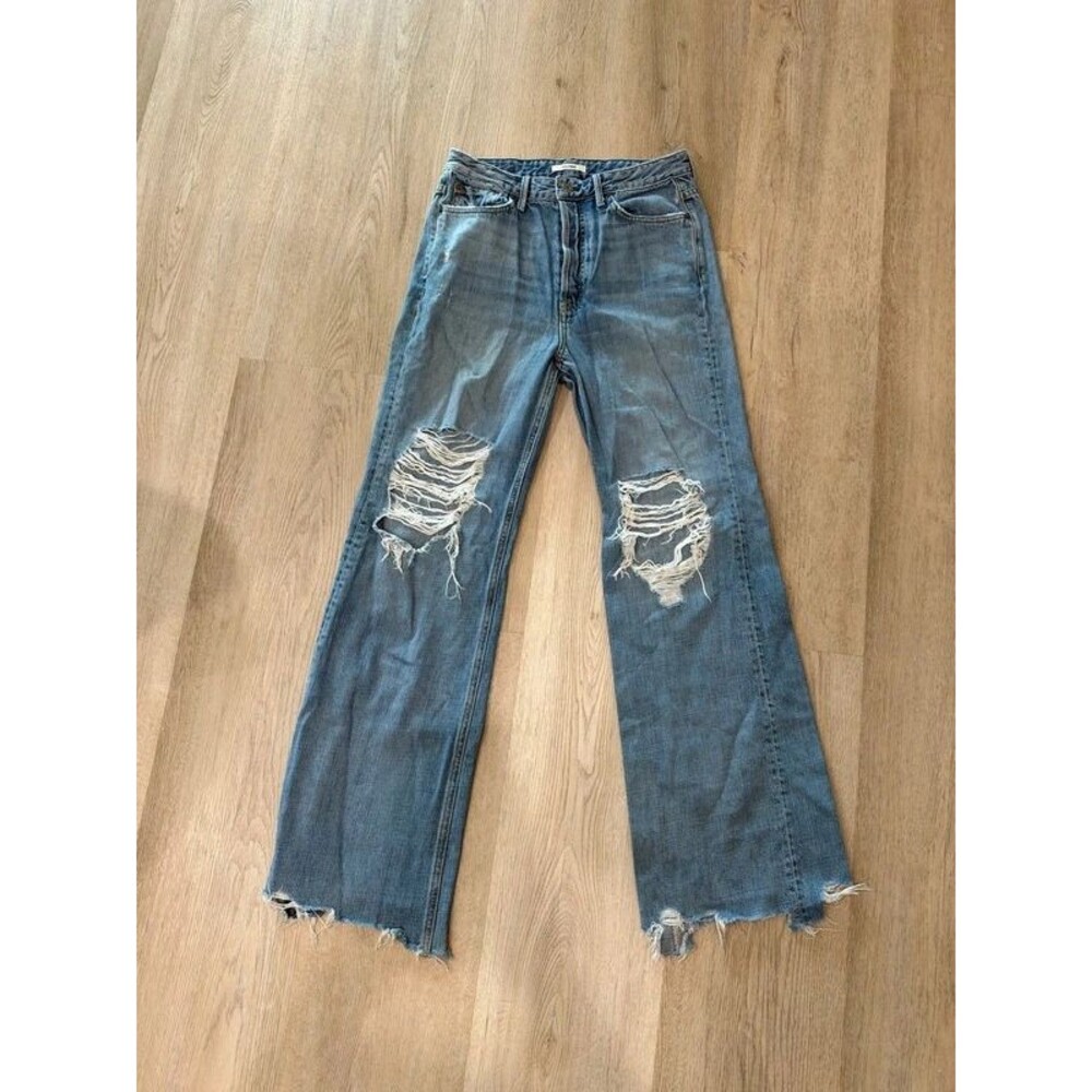 Women ripped jeans